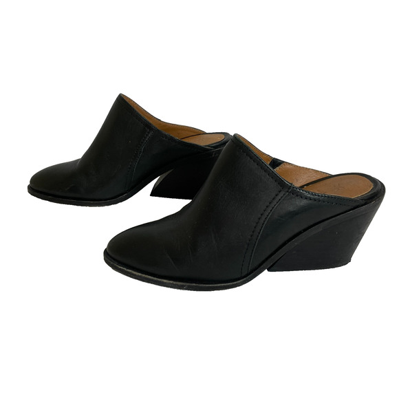 Women's 8.5 Frye Serena Mules Black Leather Wedge Sandals Shoes Western - Picture 5 of 10